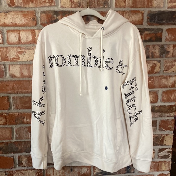 Abercrombie & Fitch Tops - Abercrombie and Fitch hoodie